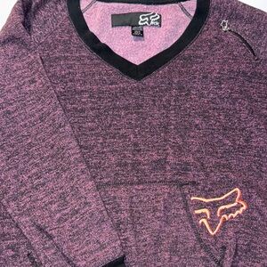 Y2K Fox Women’s Purple/Pink ‎ V-NeckSweater with pocket
